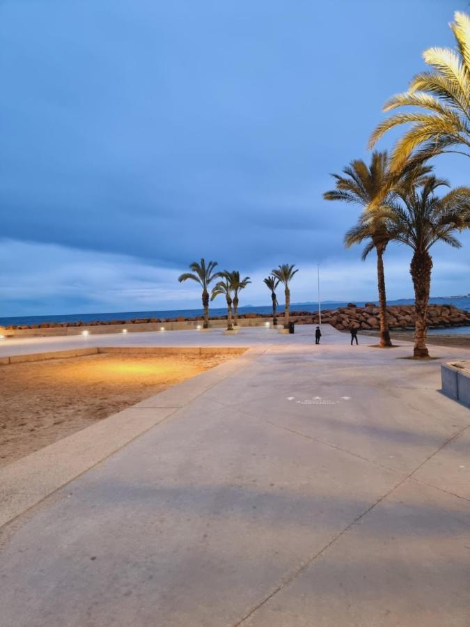 Luxury Evita Apartments In Torrevieja Exteriér fotografie